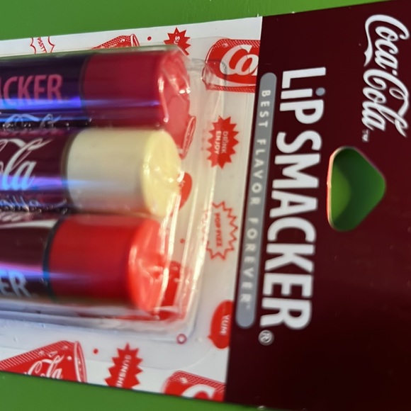 COCA-COLA lip smacker balm set 3 flavors CHERRY. CLASSIC. VANILLA tubes NEW - Picture 5 of 5